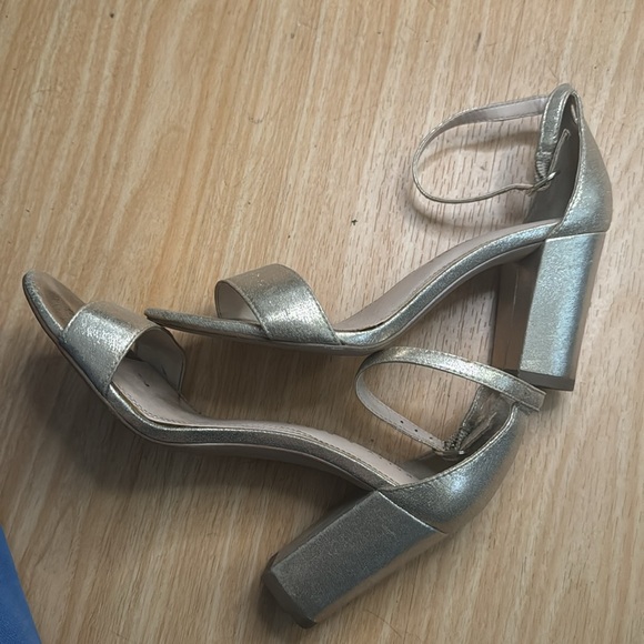 Gold block heels - Picture 2 of 2